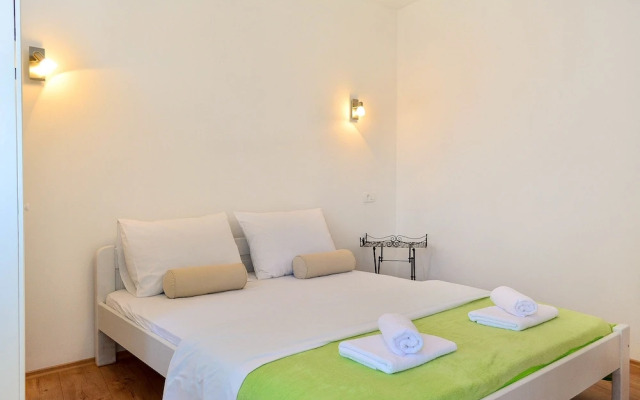 Golden B&B