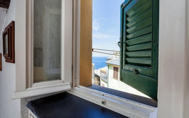 Seaview Apartment near the Castle