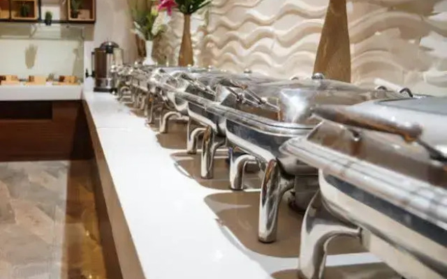 Lian Park Hotel