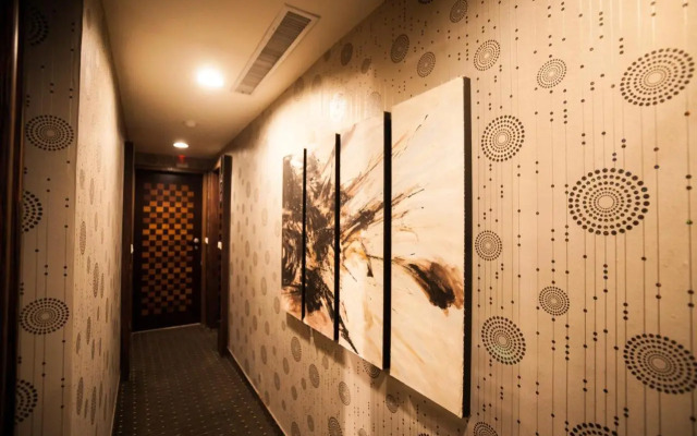 Love Hotel