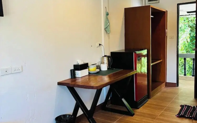 Apartment Wat Sawang Arom 09