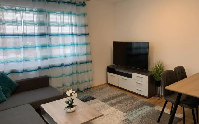 Modern airconditioned city apartment close to VIC