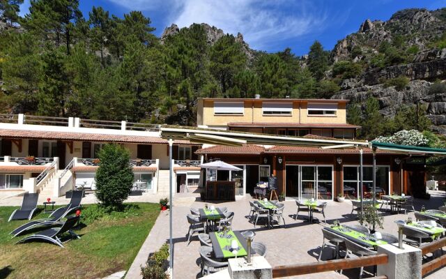 Hôtel Arena Restaurant Le Refuge