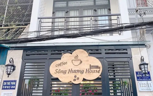 Song Huong House
