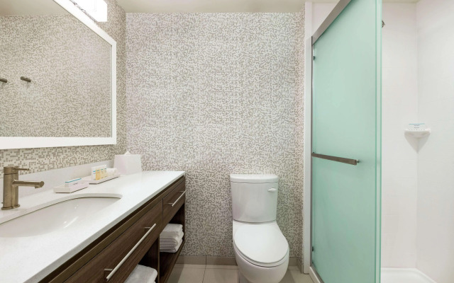 Home2 Suites by Hilton New Brunswick, NJ