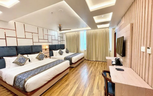 Hotel Mantavya - Varanasi near Temple