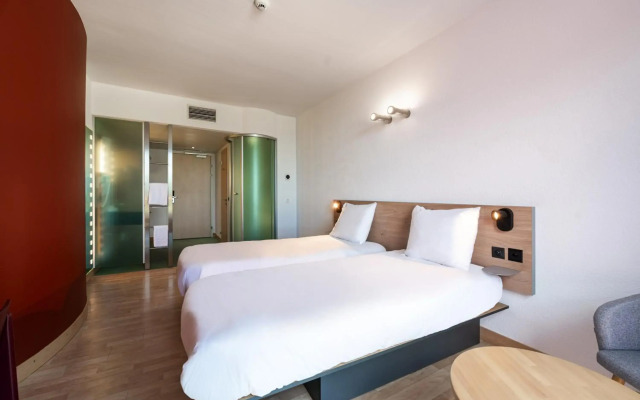 B&B Hotel Lully 3 Lakes