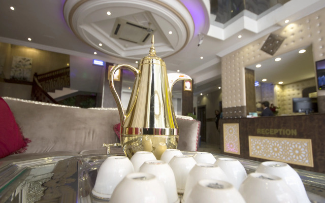 Mariana Hotel