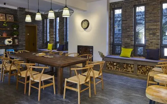 Yuanxiangli Sansi Homestay