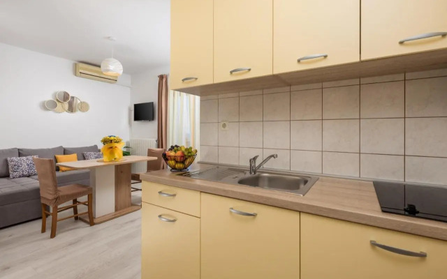 Apartment Kraljevica 17589b
