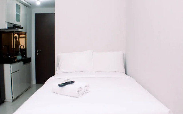 Well Furnished And Comfy Studio At Transpark Juanda Apartment