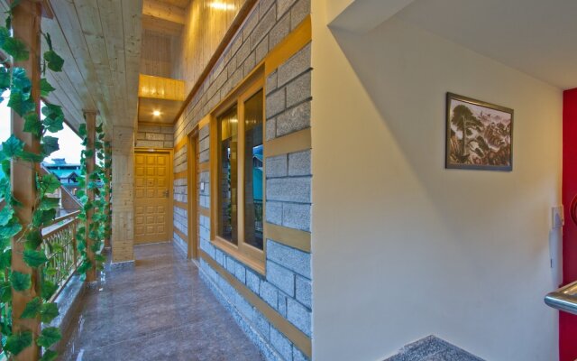 Foghills Cottages Manali