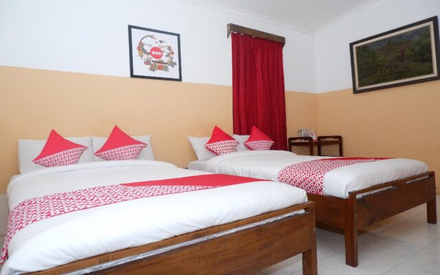 OYO 860 Rajasa Hotel