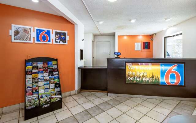 Motel 6 Dayton, OH - Englewood