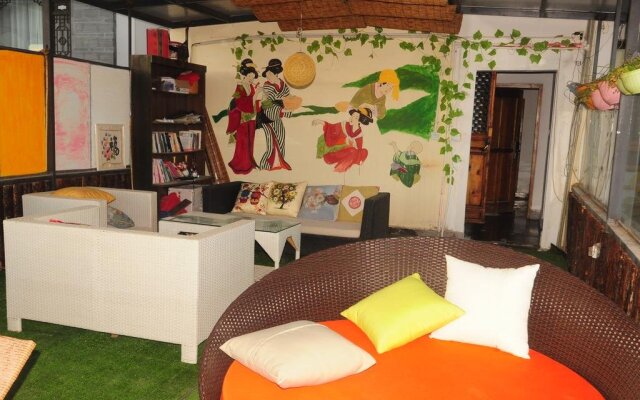 Blossom Tree House