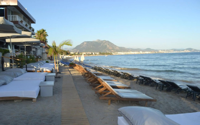Sun Hotel by En Vie Beach - Adults Only