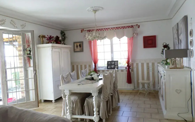 Chambre Dans Maison Atypique A La Campagne