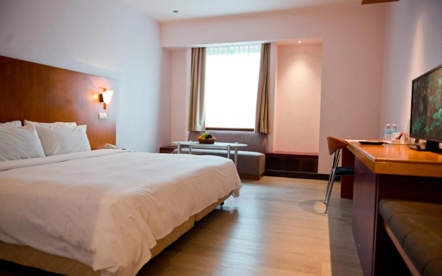 Parkcity Everly Hotel