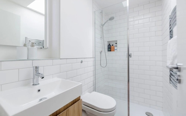 Soho Apartments by BaseToGo