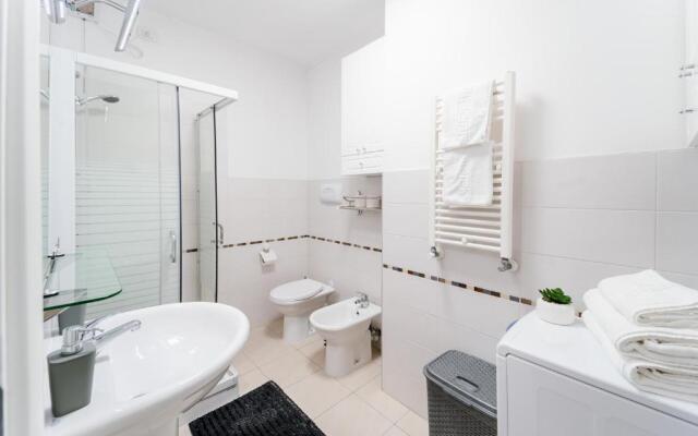 Central 700 square Fructus plaza - Eva apartment