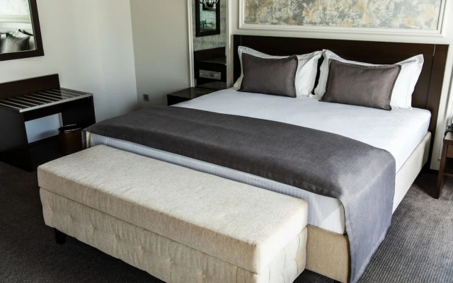 Bon Hotel
