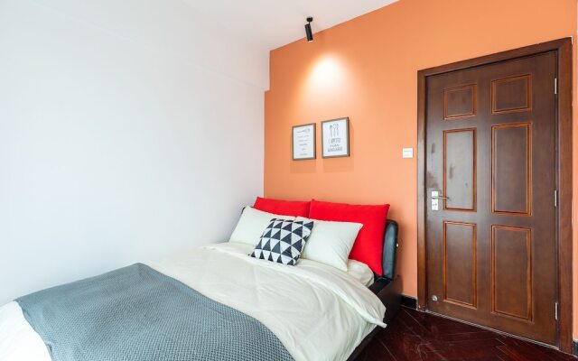 Locals Boutique Apartment  Huafa  No.10