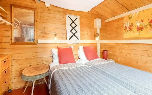 Idyllic Holiday Home in Ooltgensplaat With Private Terrace
