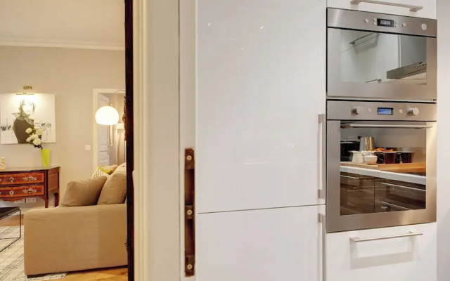 Paris Blanc Manteau Residence