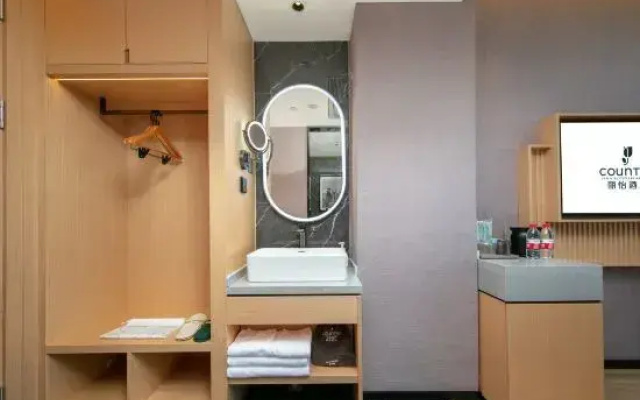 Lixi Hotel