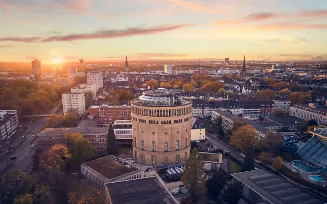 Wasserturm Hotel Cologne, Curio Collection by Hilton