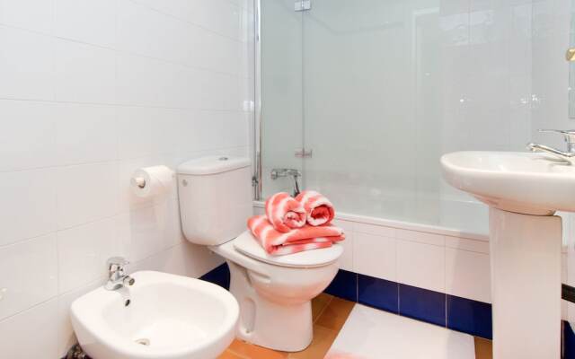 Puerta Del Sol II Apartment