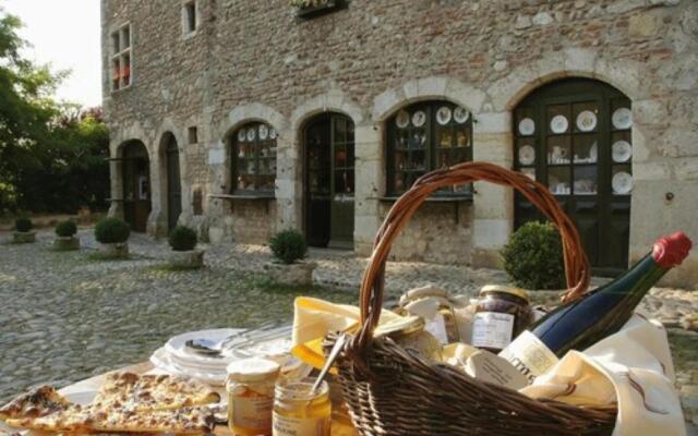 Hostellerie de Pérouges