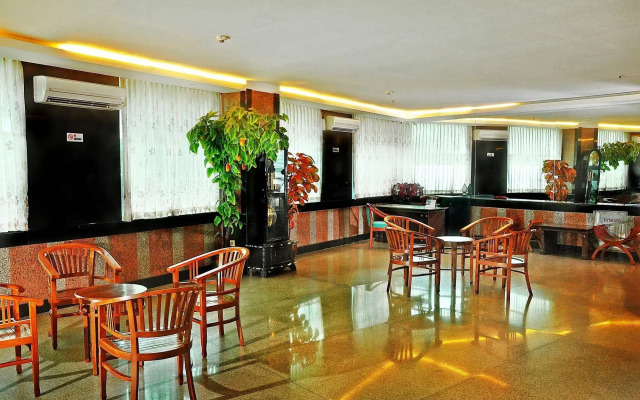 Plaza Hotel Harco Mangga Dua