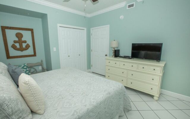 Oceania 703 3 Bedroom Condo by RedAwning