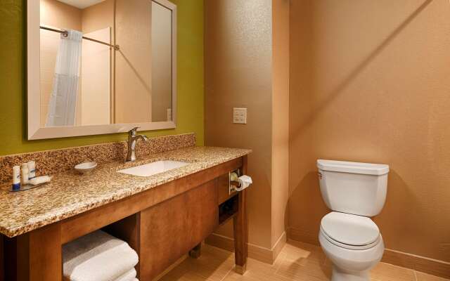 Best Western Plus Flatonia Inn