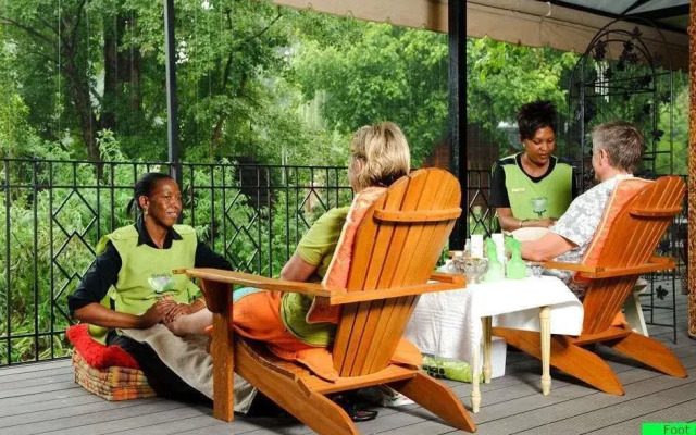 Hands On Retreat and Sleep Spa Craighall