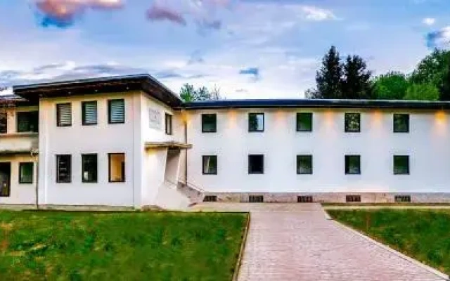 DAS TANN rooms & wine