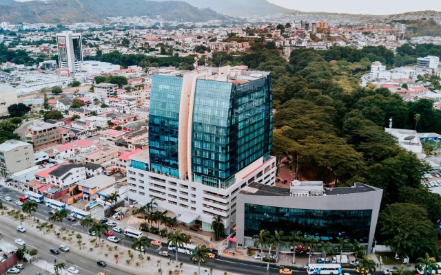 Courtyard by Marriott Guayaquil