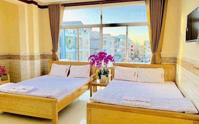 Mekong Rose Hotel
