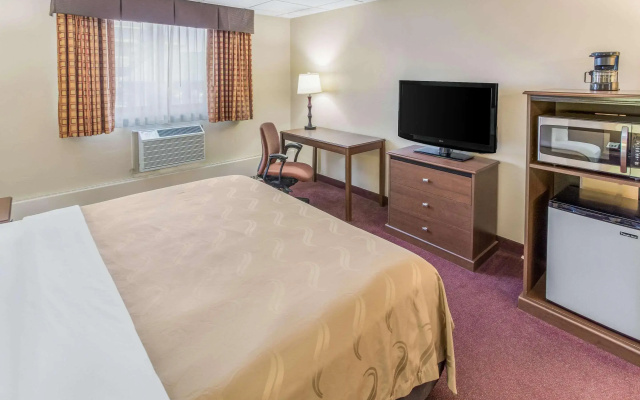 Quality Inn & Suites Green Bay Downtown