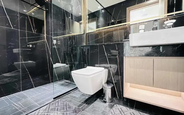 OYO HOME 1457 Premium 1bed Apartment In