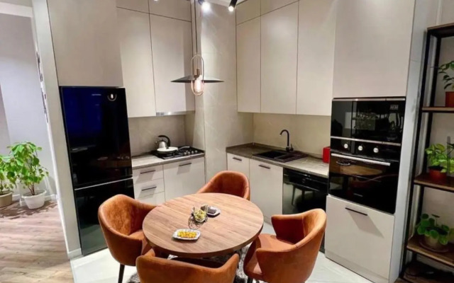 Cozy modern/loft apartment