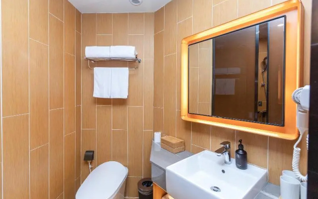 Ji Hotel Shenzhen Shennan Aveue Huaqiang Branch