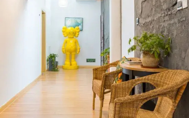Zhuxia Hostel Guesthouse