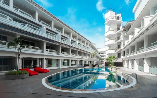 Radisson RED Phuket Patong Beach