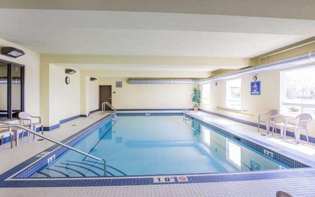 Comfort Inn & Suites
