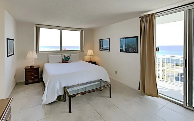 Tristan Towers Condominiums