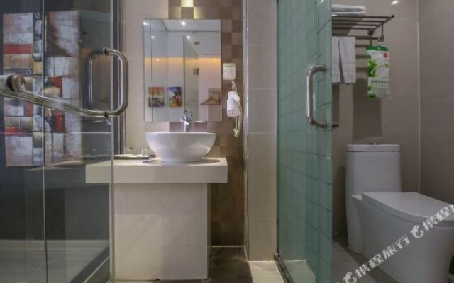 Nanning Ouman Fashion Hotel (Jinagnan Wanda, Wuyi East Road)