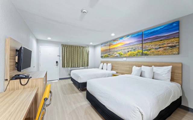 Days Inn By Wyndham Mckinney