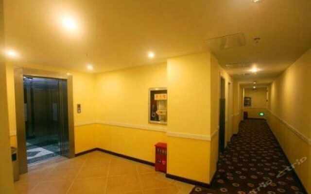 Home Inn Nanchang Jinggangshan Avenue Xinxiqiao Carrefour